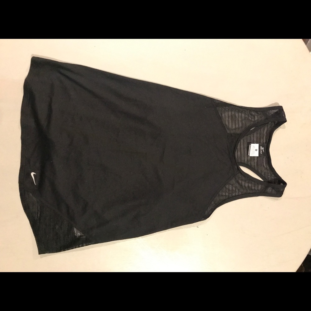 Black nike dry-fit workout top